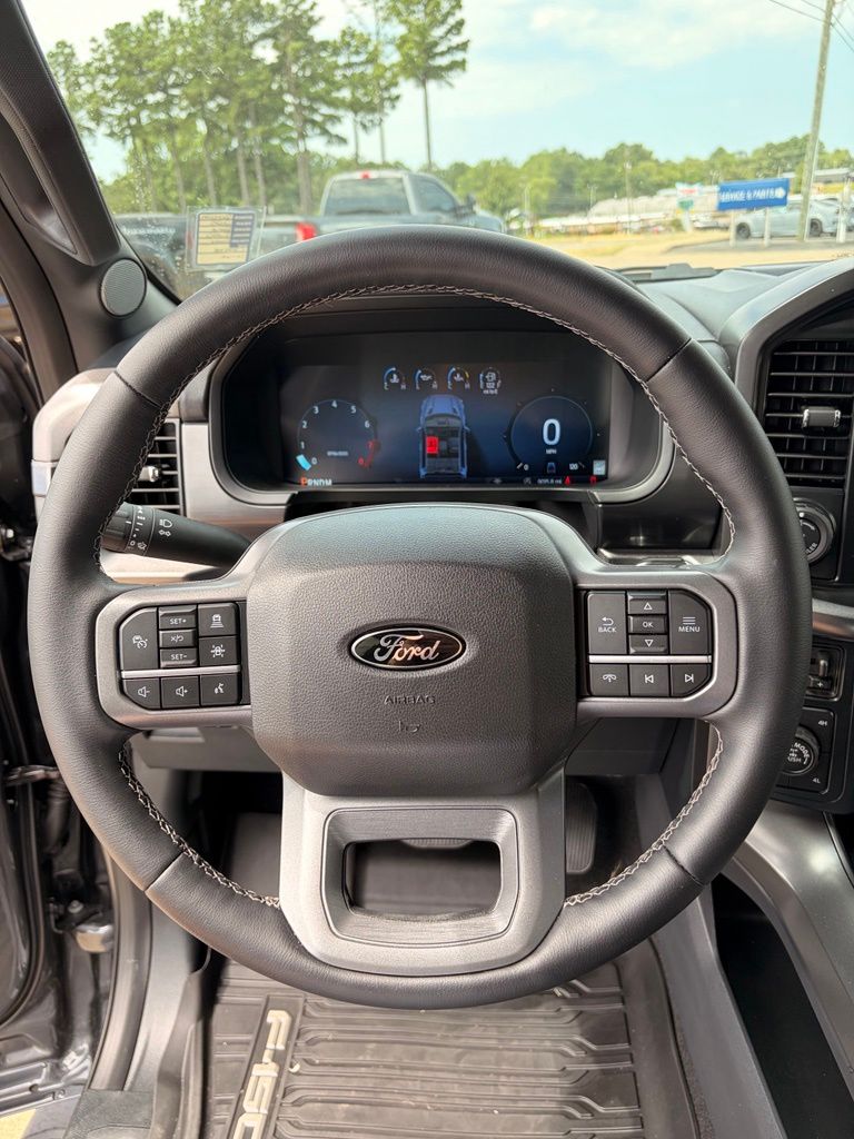 2025 Ford F-150 Lariat - Photo 14