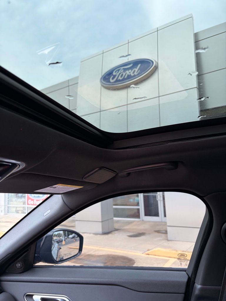 2024 Land Rover Range Rover Velar Dynamic SE - Photo 24
