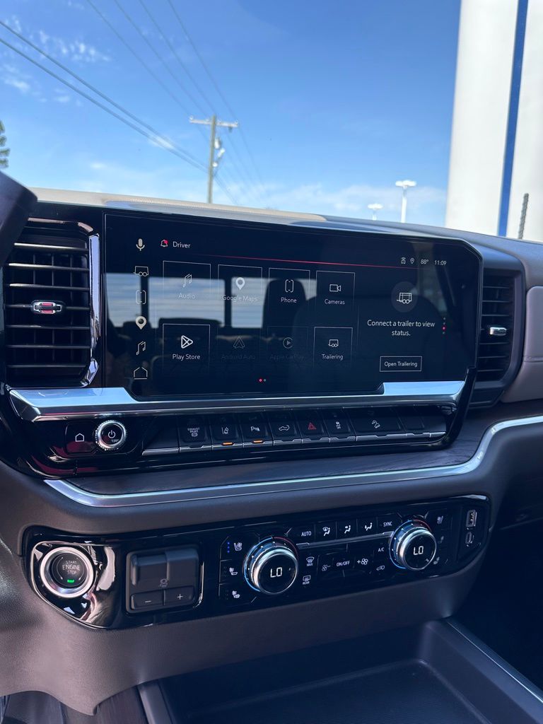 2025 GMC Sierra 2500HD SLT - Photo 17