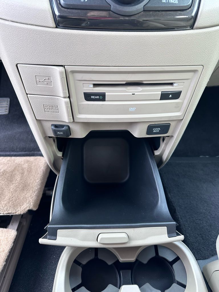 2014 Honda Odyssey Touring - Photo 19