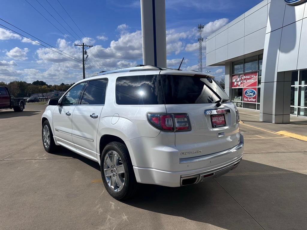 2016 GMC Acadia Denali's photo