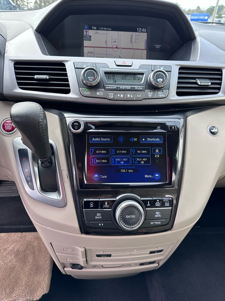 2014 Honda Odyssey Touring - Photo 14