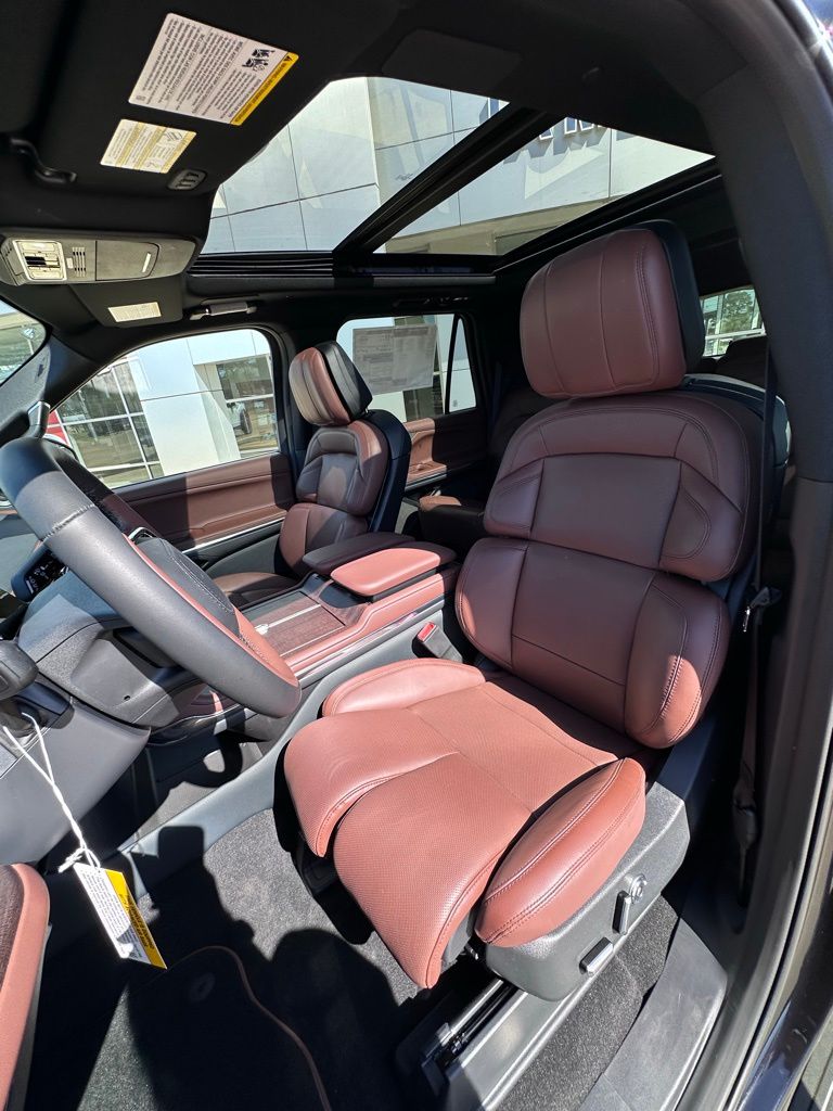 2026 Lincoln Navigator Reserve - Photo 8