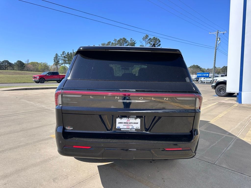 2026 Lincoln Navigator Reserve - Photo 2