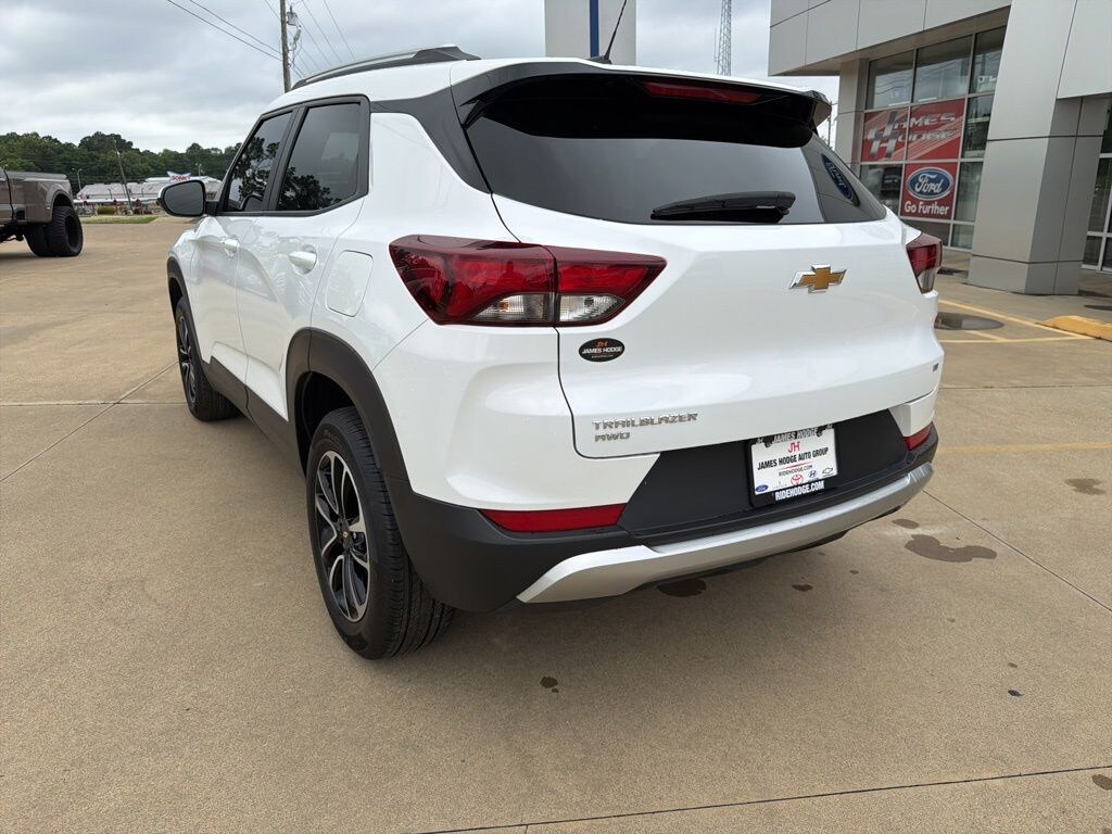 Used 2025 Chevrolet Trailblazer LT SUV