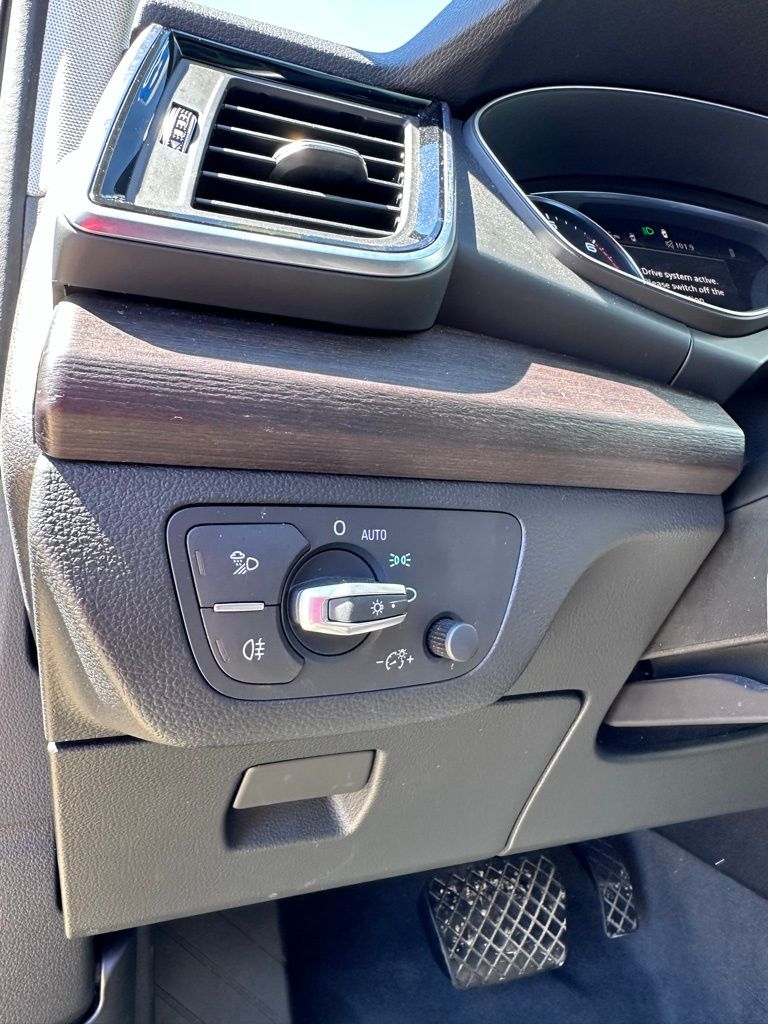 2022 Audi Q5 Premium - Photo 12