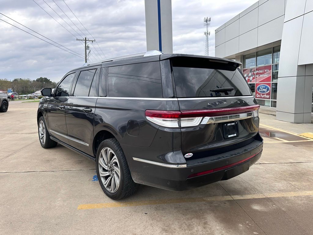 2024 Lincoln Navigator Premiere L