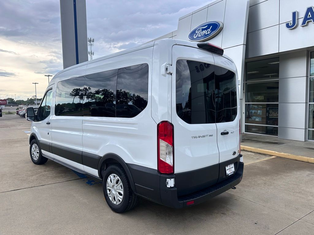 2025 Ford Transit 350 XLT Med Roof Sliding Pass. 148's photo