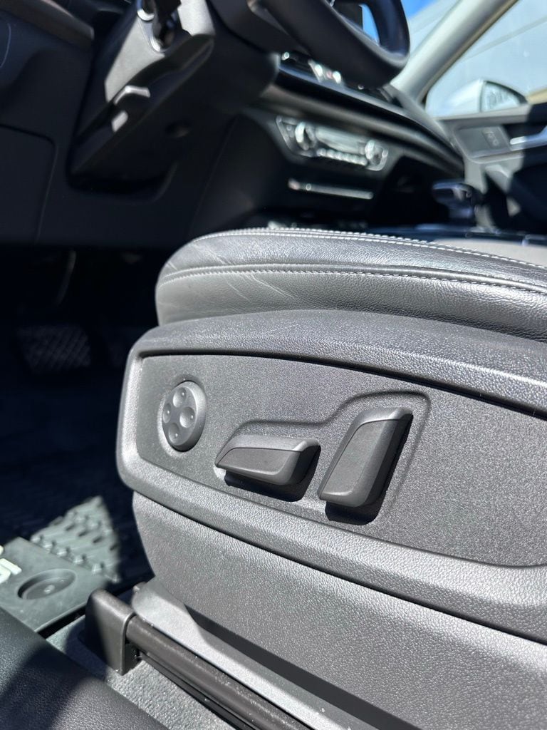 2022 Audi Q5 Premium - Photo 9