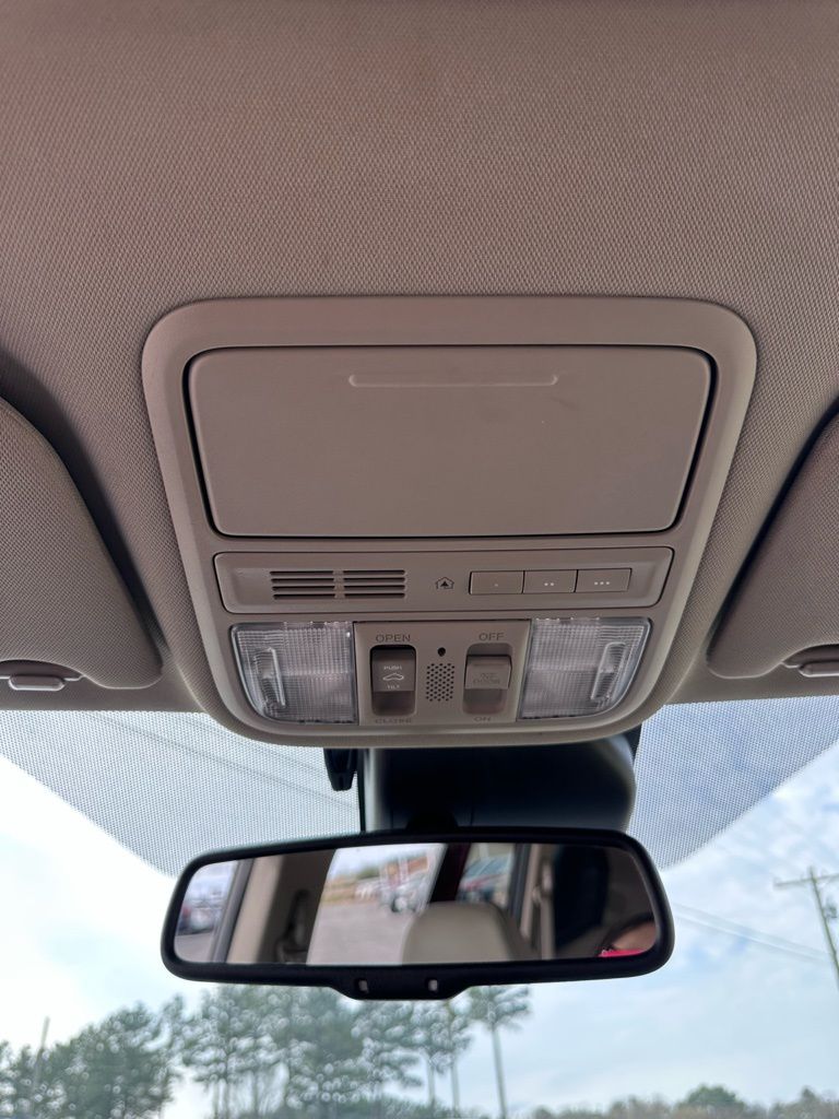 2014 Honda Odyssey Touring - Photo 16