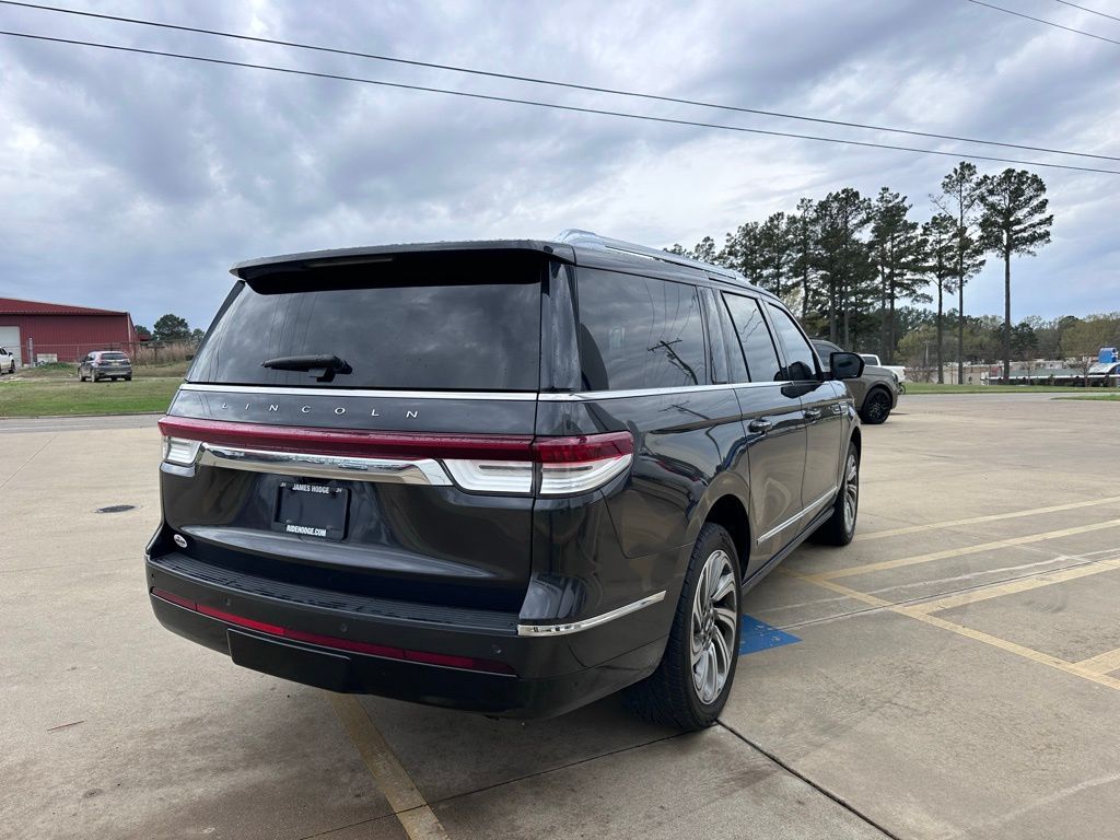 2024 Lincoln Navigator Premiere L
