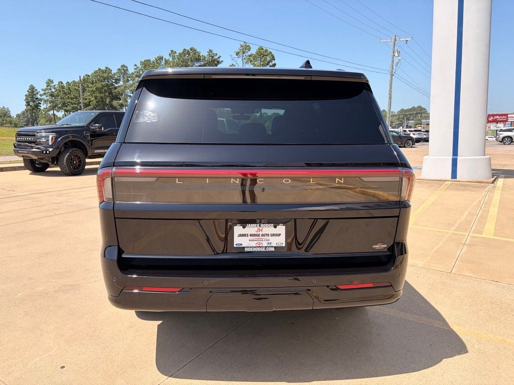 New 2027 Lincoln Navigator Reserve SUV