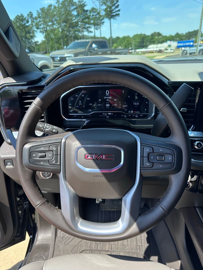 2025 GMC Sierra 2500HD SLT - Photo 13