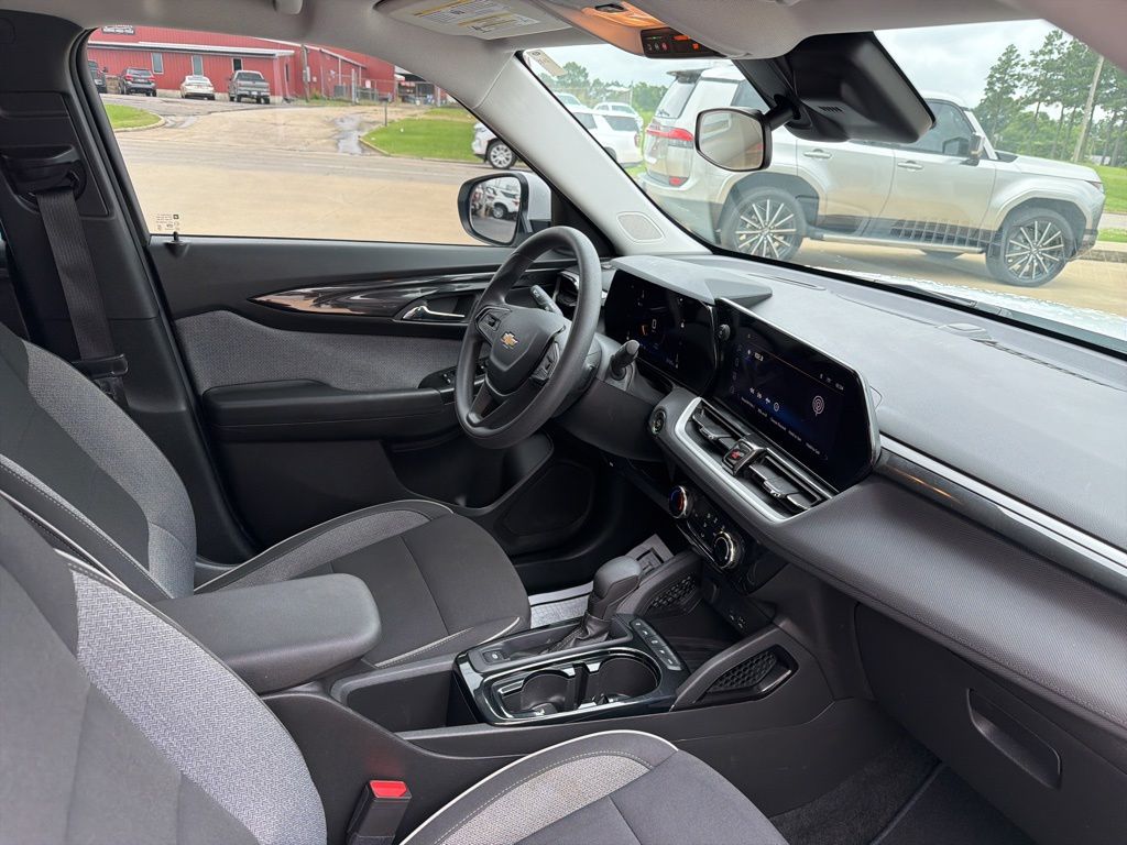 2025 Chevrolet Trailblazer LT - Photo 21