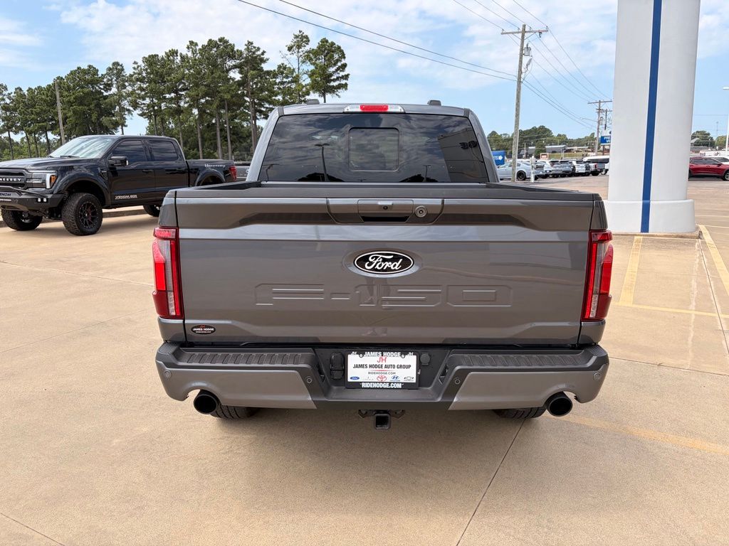 2025 Ford F-150 Lariat - Photo 2