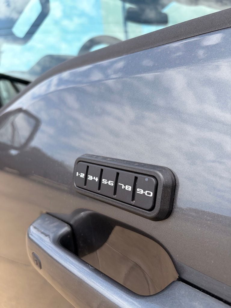 2025 Ford F-150 Lariat - Photo 8