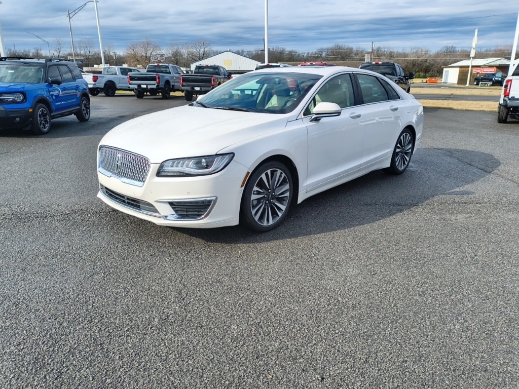 2020 Lincoln MKZ Reserve II's photo