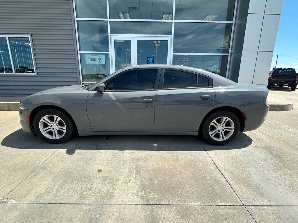 Used 2019 Dodge Charger SXT Sedan