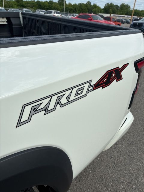 2023 Nissan Frontier PRO-4X - Photo 11