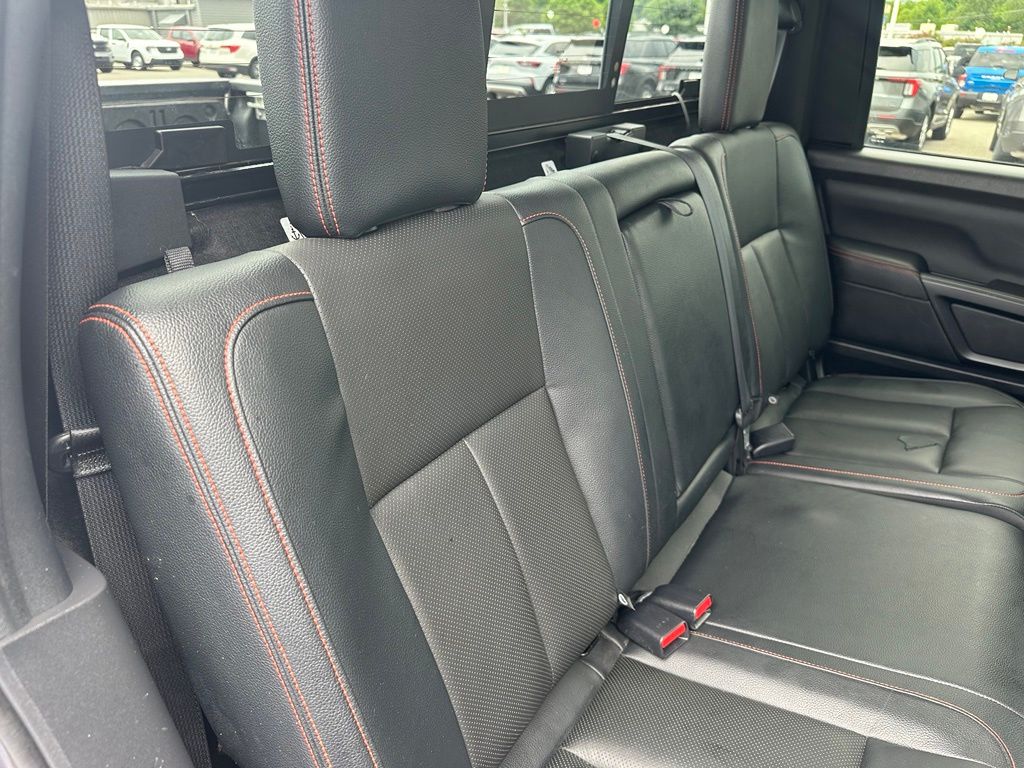 2022 Nissan Titan PRO-4X - Photo 34