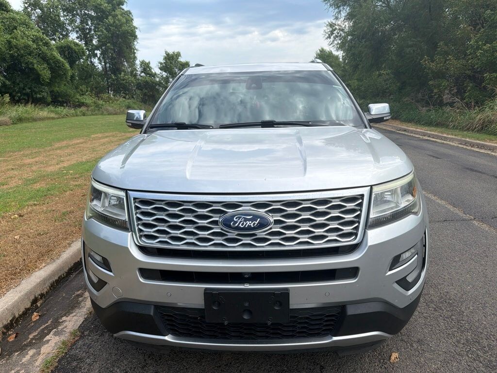 Used 2017 Ford Explorer Platinum SUV