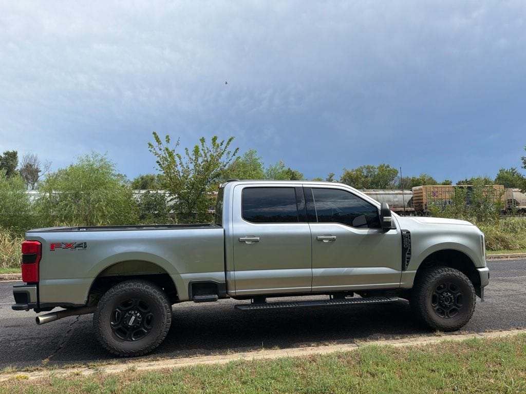Used 2024 Ford F-250SD XLT Truck