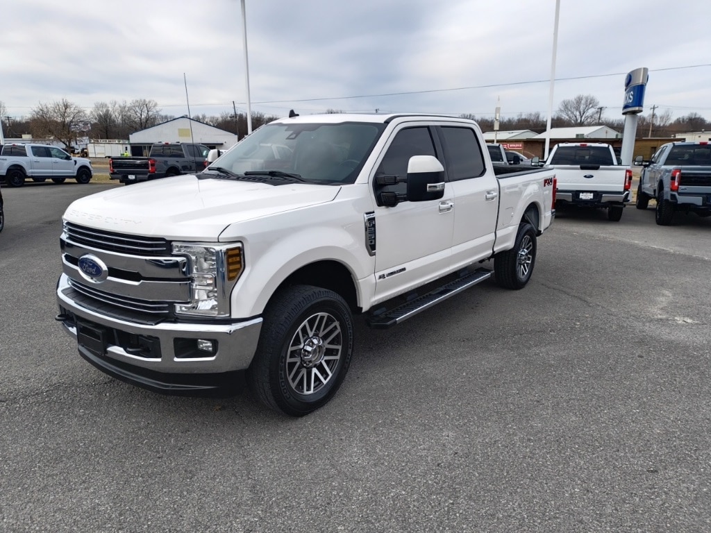 2019 Ford F-250 Super Duty Lariat's photo