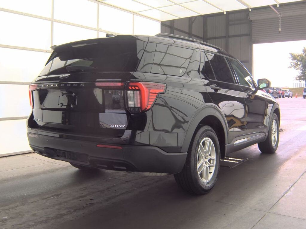 Used 2025 Ford Explorer Active SUV