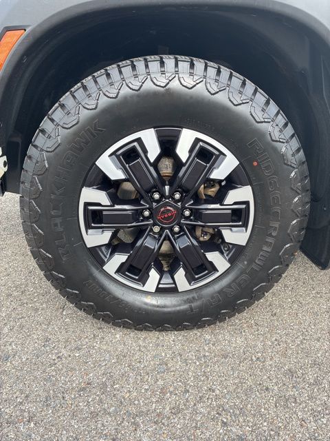 2023 Nissan Frontier PRO-4X - Photo 10