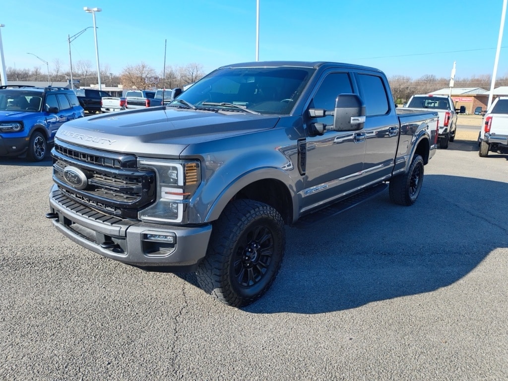 2022 Ford F-250 Super Duty Lariat's photo