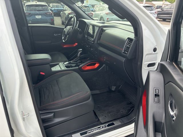 2023 Nissan Frontier PRO-4X - Photo 25