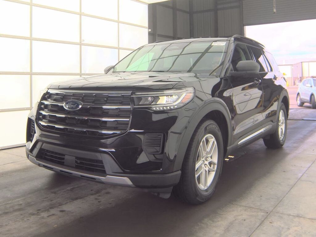 Used 2025 Ford Explorer Active SUV