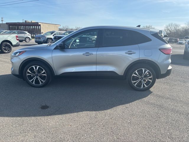 Used 2022 Ford Escape SE with VIN 1FMCU0BZ7NUA07908 for sale in Muskogee, OK