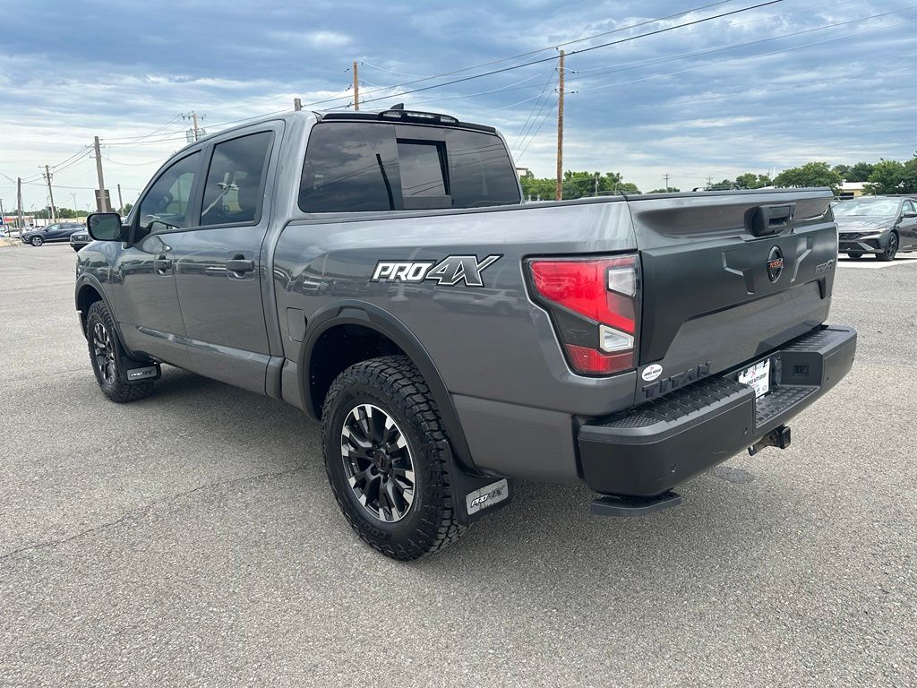 2022 Nissan Titan PRO-4X - Photo 7