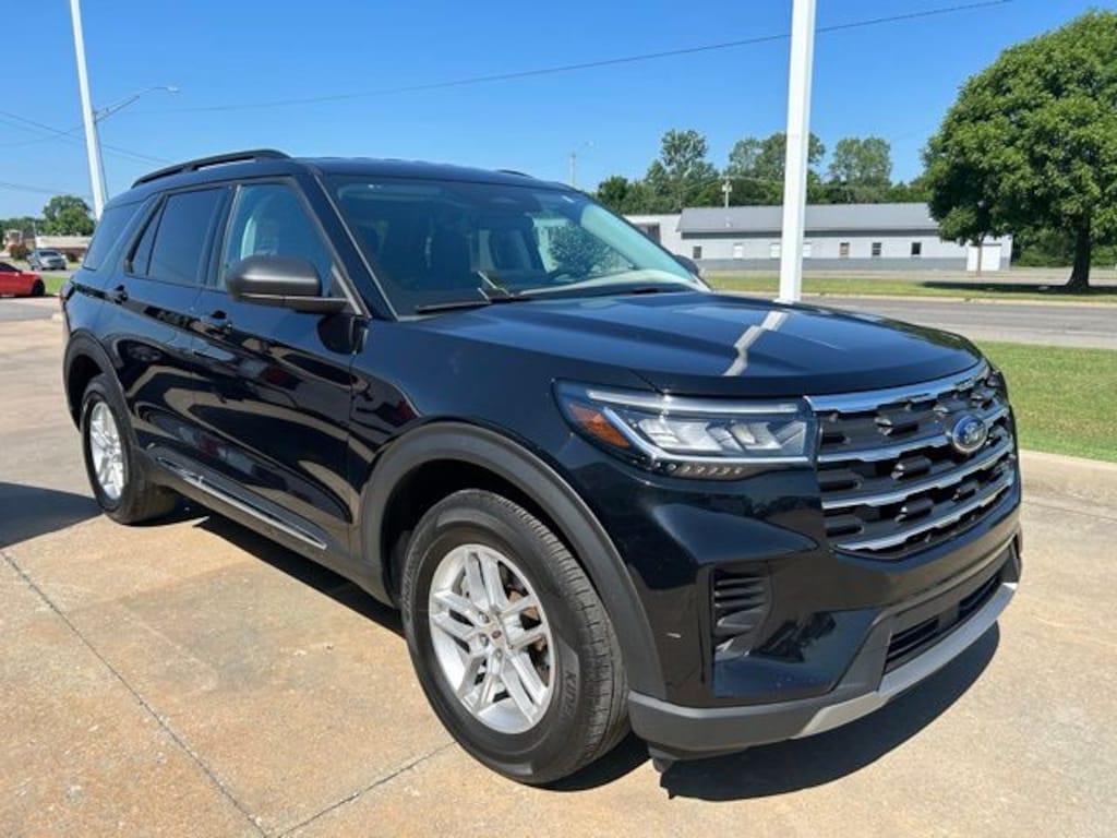 Used 2025 Ford Explorer Active SUV