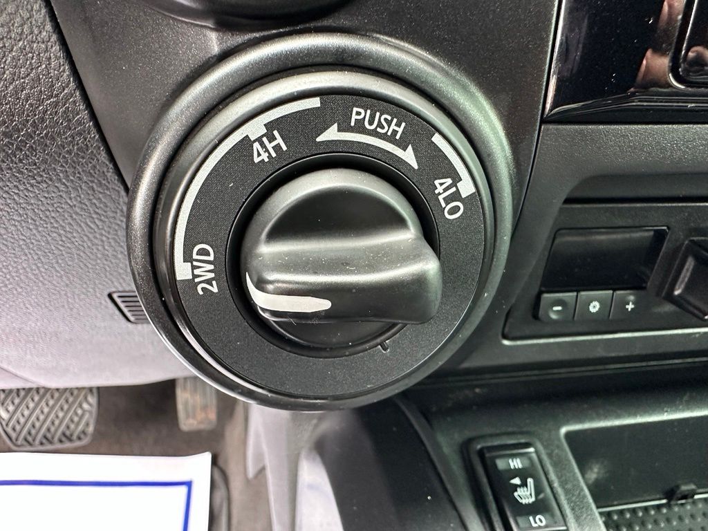 2022 Nissan Titan PRO-4X - Photo 24