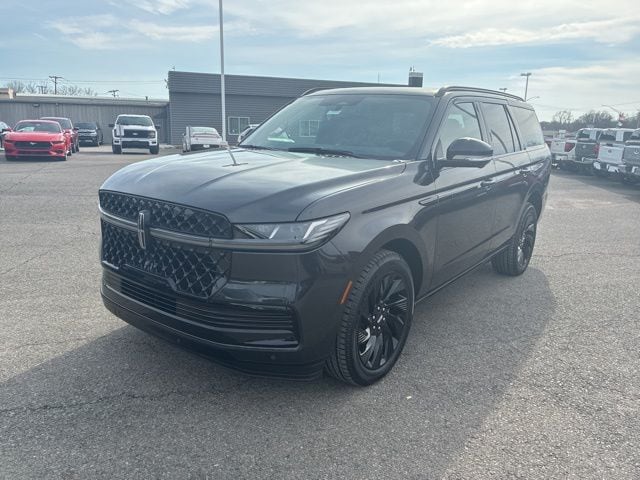 2026 Lincoln Navigator Reserve 4WD's photo