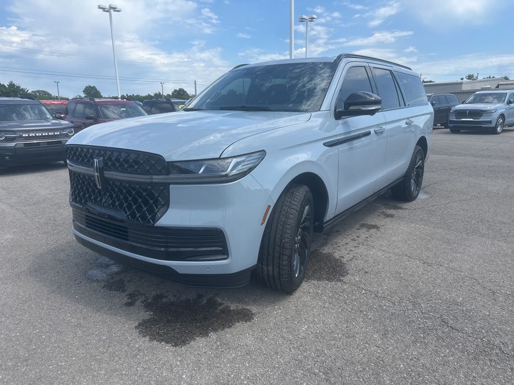 2026 Lincoln Navigator Reserve L 4WD's photo