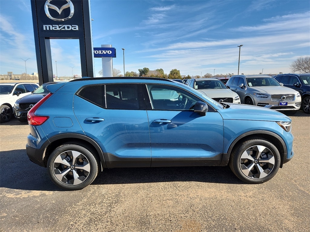 New 2024 Volvo XC40 B5 Core Dark For Sale in Lubbock, TX