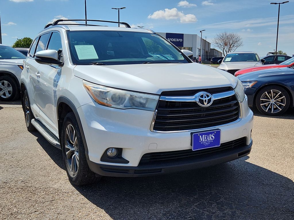 Used 2016 Toyota Highlander XLE with VIN 5TDKKRFH2GS172025 for sale in Lubbock, TX