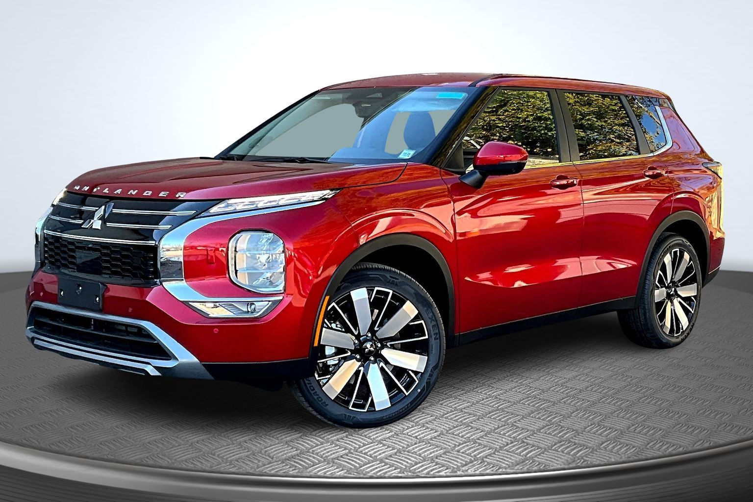 2025 Mitsubishi Outlander SE's photo