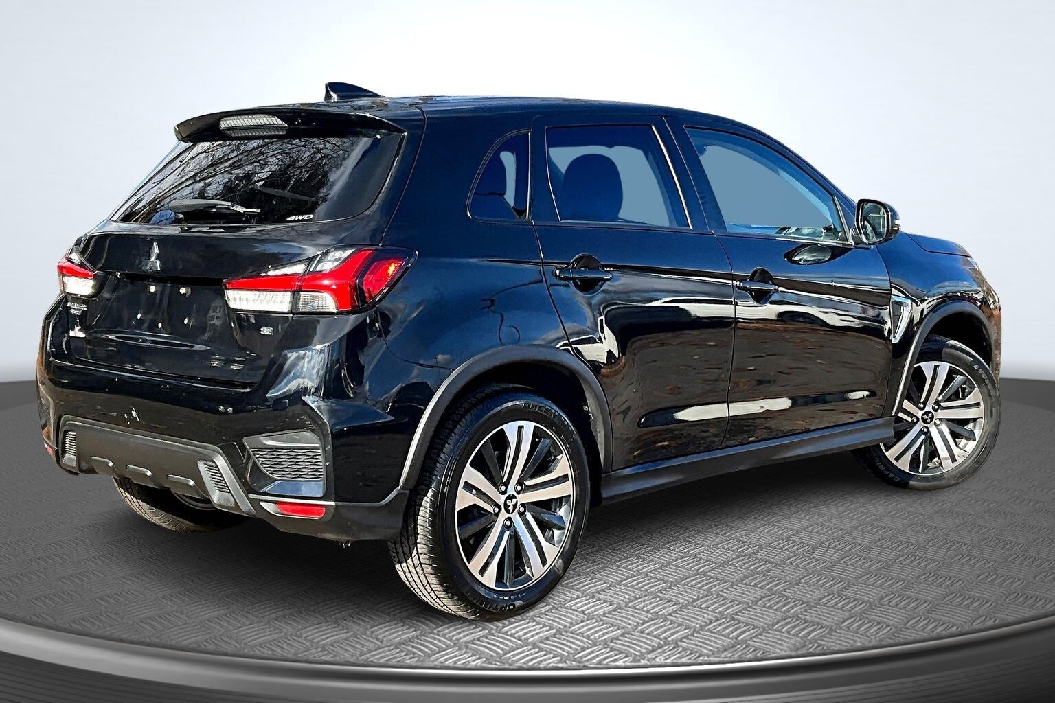 2023 Mitsubishi Outlander Sport ES LE SE photo 2