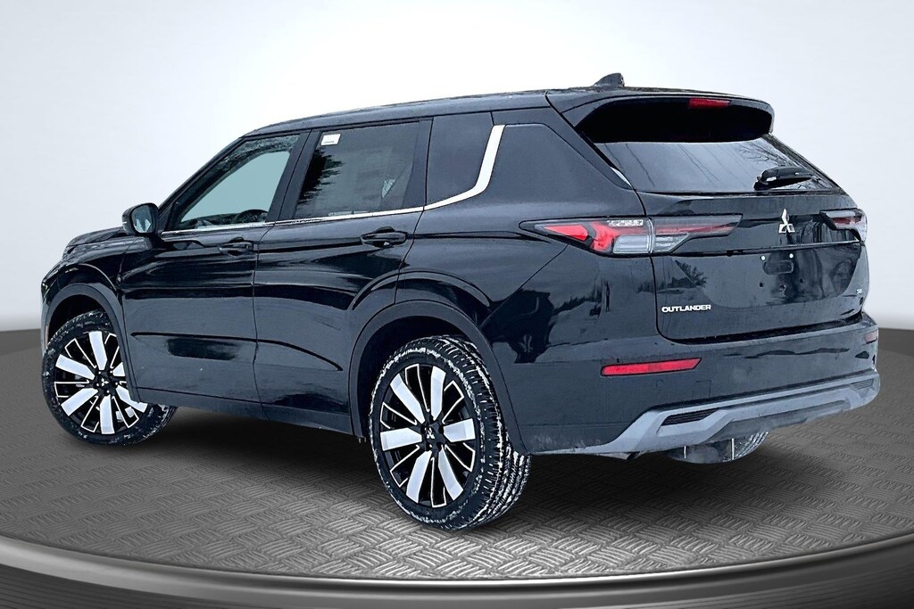 New 2026 Mitsubishi Outlander SE SUV