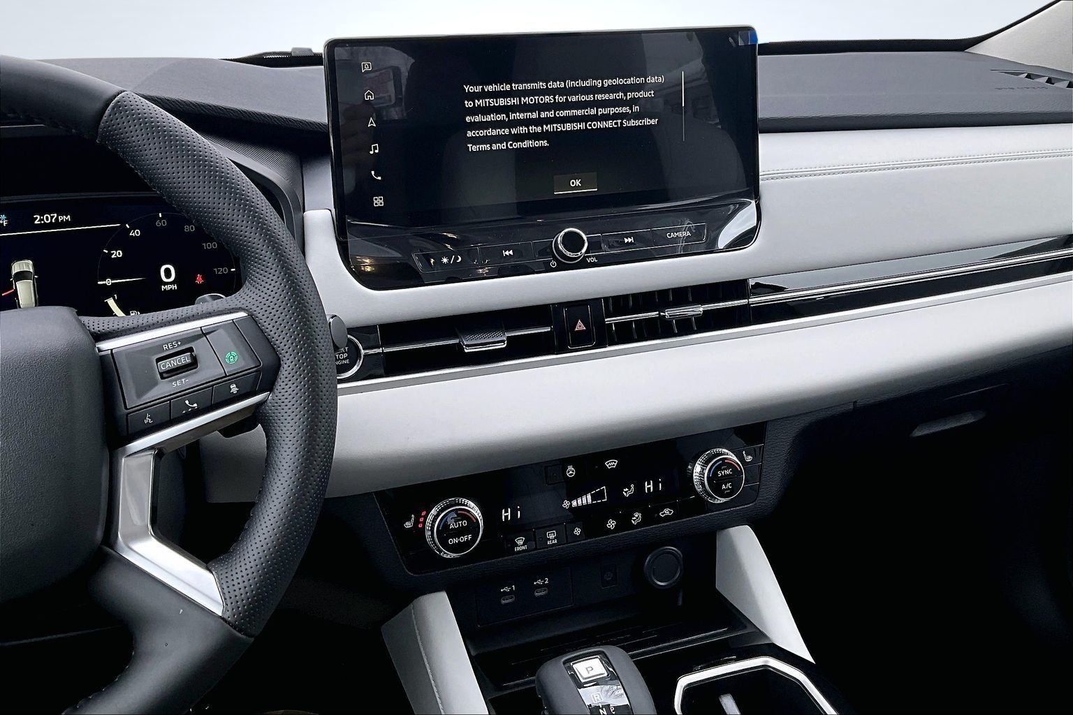 2026 Mitsubishi Outlander SE - Photo 7