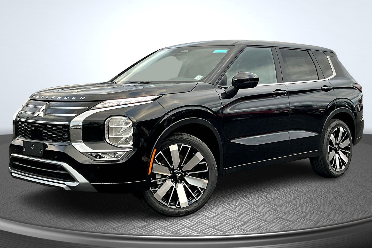 2025 Mitsubishi Outlander SE's photo