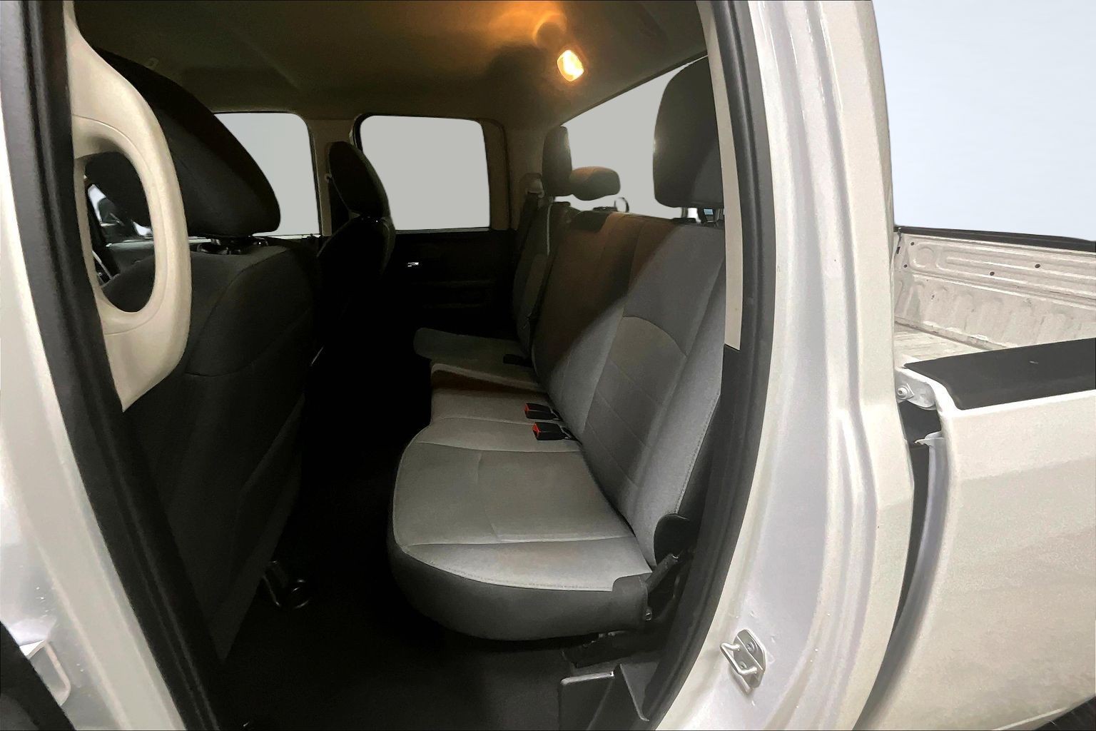 2024 RAM Ram 1500 Classic SLT - Photo 27