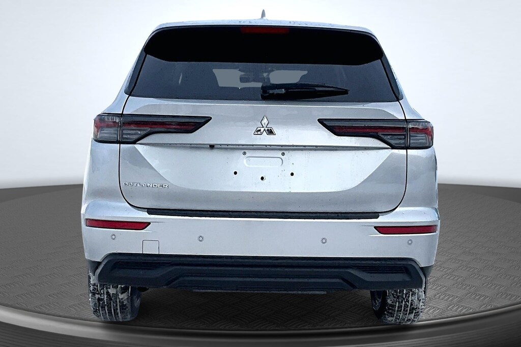 New 2026 Mitsubishi Outlander ES SUV