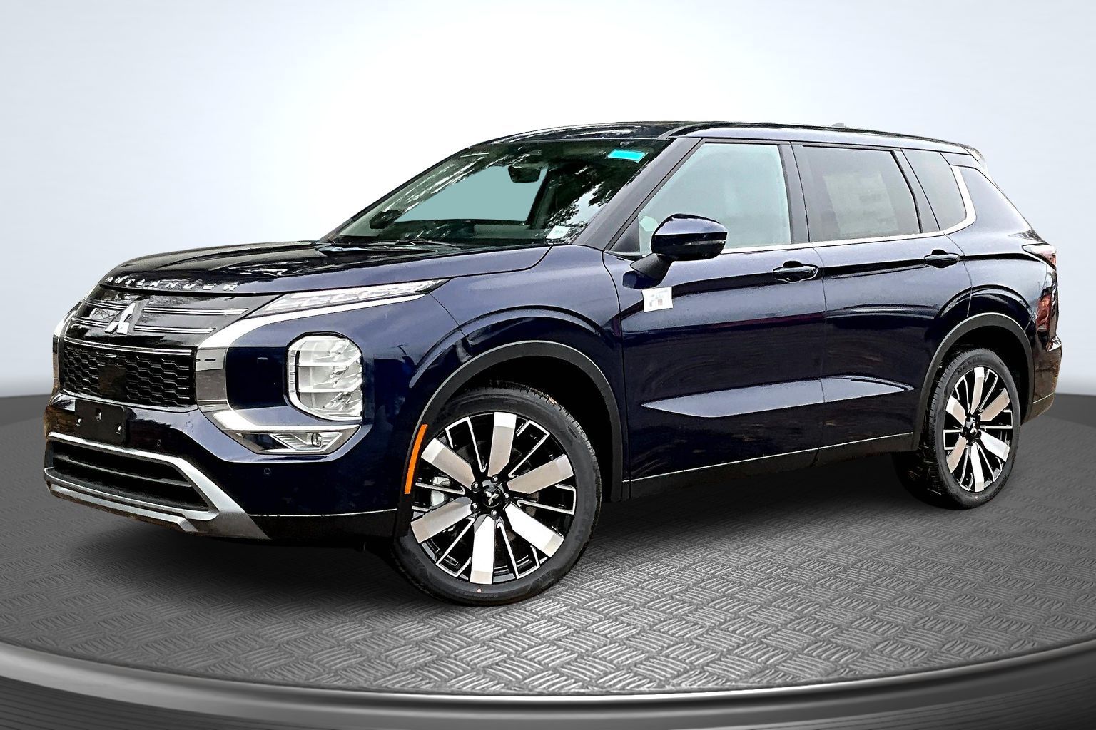 2025 Mitsubishi Outlander SE's photo