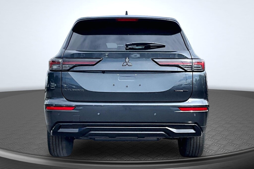 New 2026 Mitsubishi Outlander LE SUV