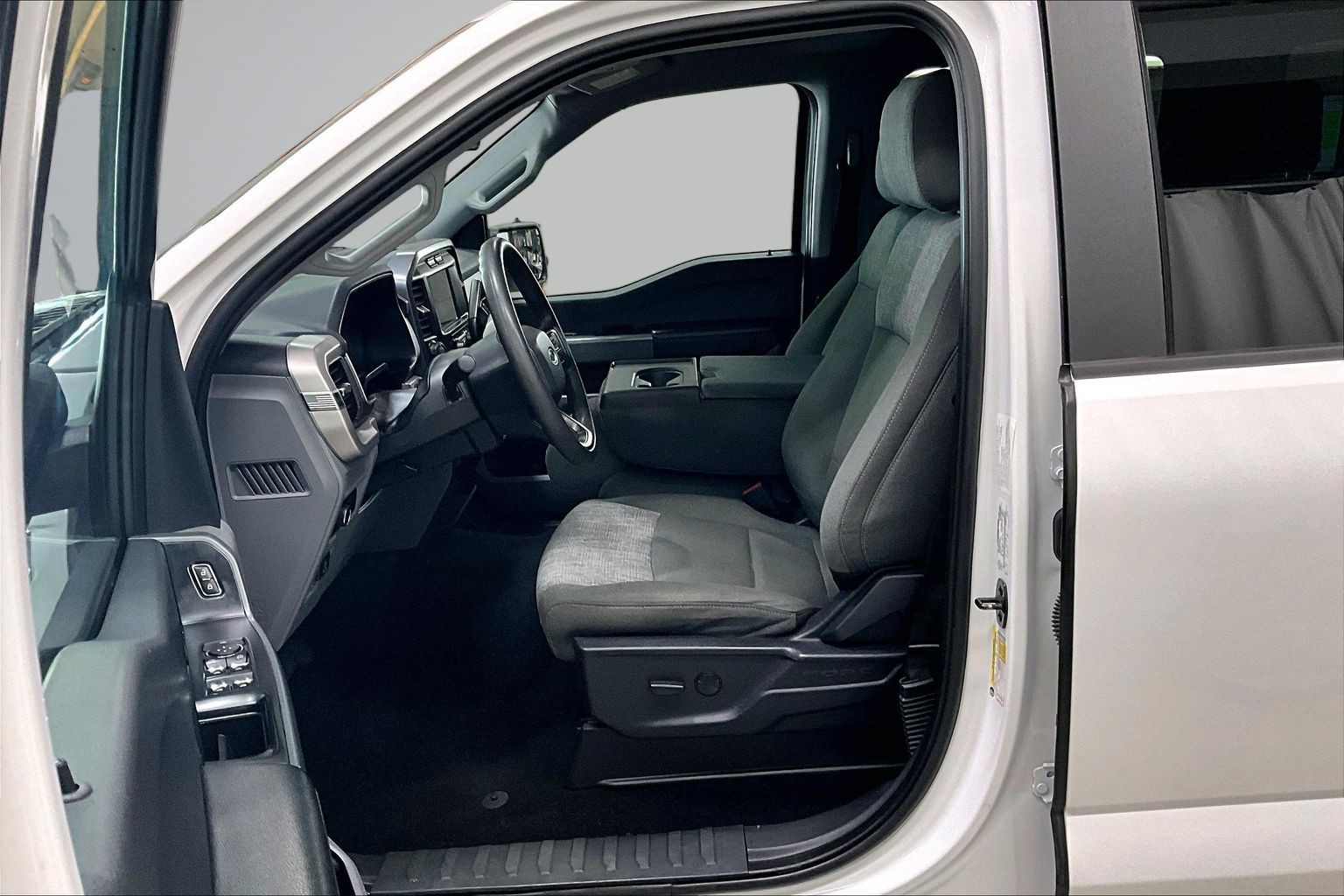 2023 Ford F-150 XLT - Photo 27